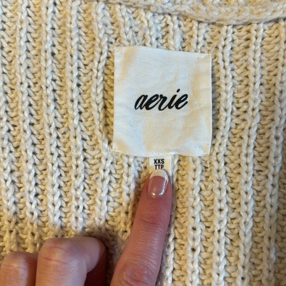 Cardigan - Picture 2 of 4